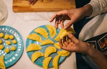 Medellín Home Cooking Class, Fruit Tasting & Colombian Snack