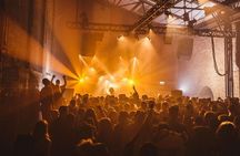 Private Amazing Nightlife in London East Tour