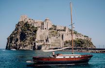 Tour of the island of Procida in a schooner