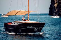 Tour of the island of Procida in a schooner
