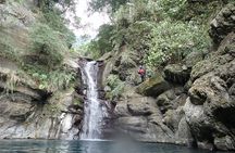 Yi-Hsin creek canyoning in northern Taiwan