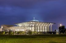 Exploring Putrajaya: A Half-Day Sightseeing Tour