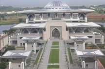 Exploring Putrajaya: A Half-Day Sightseeing Tour