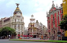 Private walking tour Madrid: Secrets and must