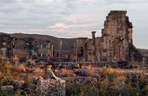 Day trip from Fes: Fes to Volubilis, Moulay Driss Mauseuleum and Meknes
