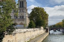 Paris Ile-de-la-Cité Walking Tour: Max 6 People Group or Private