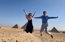 Pyramids photo session tour with professional photographer 