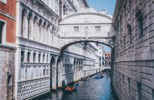 Explore the Instaworthy Spots of Venice with a Local