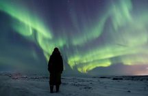 Northern Lights Small Group Tour from Reykjavik with Free Photos