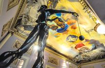 Dali Museum, House & Cadaques Small Group Tour from Barcelona