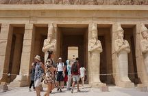 From Hurghada: Day Trip to Valley of the Kings in Luxor