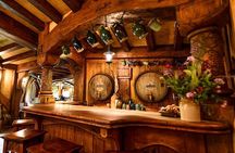 Hobbiton & Rotorua including Wai-O-Tapu - Small Group Tour from Auckland