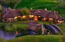 Hobbiton Movie Set Small Group Tour from Auckland 