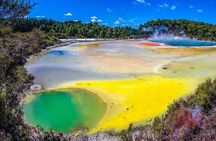 Hobbiton, Waitomo, Rotorua & Taupo 2-Day Tour from Auckland 