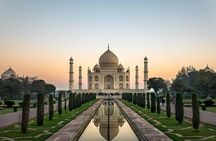 Private Taj Mahal Trip Including Private Car and Guide