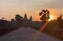 Angkor Wat Sunrise TukTuk Tour
