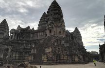 Angkor Wat Sunrise TukTuk Tour