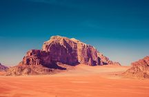 Jeep Tour in Wadi Rum with Professional Guide (Full day)