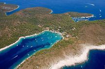 Exclusive Private Tour: Red Rocks & Pakleni Islands
