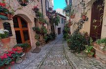 Spello Private Walking Tour with an Official Guide