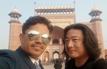Agra Day Tour with Lunch in 5 Star Hotel