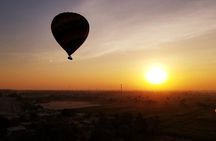Hot Air balloon w-guided tour toValley of the Kings king tut tom 