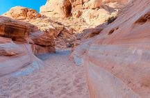Valley of Fire Small Group Tour From Las Vegas