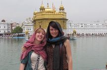 Golden Temple & Wagah Border in Amritsar with Punjabi Lunch