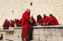 1-Day Shangri-La tour with Ganden Monastery, Napahai Lake and Tibetan Town