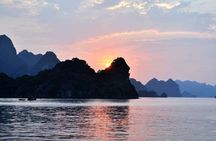3-Day Luxury Bai Tu Long Bay Cruise on the Dragon Pearl Junk Boat