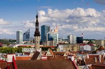Private Medieval Tallinn Tour with Kadriorg-Pirita Seashore