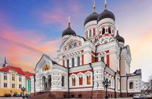 Private Medieval Tallinn Tour with Kadriorg-Pirita Seashore