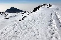 5 Days Marangu Hiking Walking Tour to Kilimanjaro Summit
