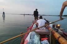 Learn to Row in the Venice Canals