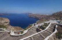 Wine Tour in Santorini with private guide, wine museum and tasting
