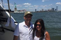 Boat Tour NYC Skyline, Statue of Liberty, Private Yacht Tour