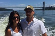 Boat Tour NYC Skyline, Statue of Liberty, Private Yacht Tour