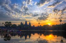 Angkor Wat Sunrise Tour with Temple Highlights