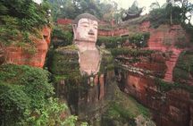  Chengdu Private Day Tour to the Leshan Giant Buddha and Huanglongxi Old Town