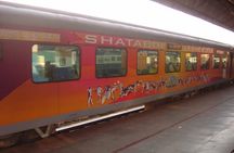 Day Tour from Khajuraho to New Delhi via Agra