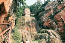  Chengdu Private Day Tour to the Leshan Giant Buddha and Huanglongxi Old Town