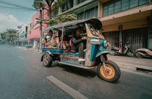 Bangkok’s Icons & Food Walking Tour by Public Transportation