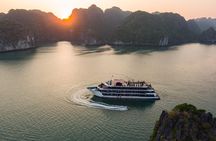 BEST SELLER Overnight Cruise in Halong Bay & Lan Ha Bay (2D1N)