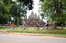 Full-Day Angkor Temple Bike Tour from Siem Reap Inclusive of Lunch