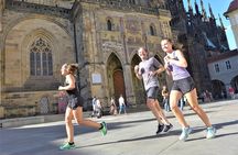 Guided Sightseeing Running Tour in Prague (9-12K)