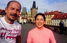 Guided Sightseeing Running Tour in Prague (9-12K)