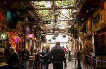 Secret Ruin Bar Crawl in Budapest with a Local