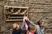 Family Private Tour: Churros, Hot Chocolate & Games in Barcelona