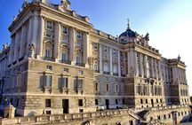 Royal Palace Guided Tour Small Group with Tickets