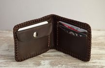 Leathercraft Workshop in the Rastro of Madrid